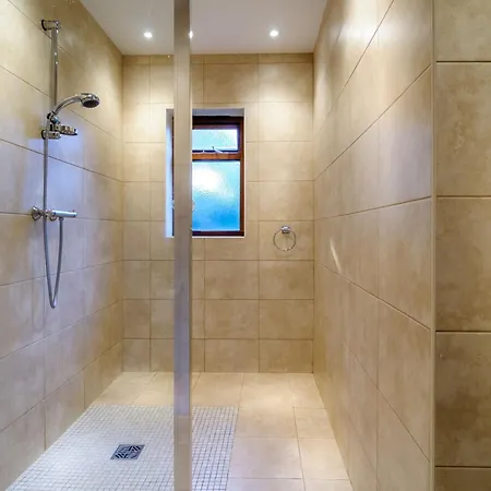 Holiday home Shilbury Retreat Near Perranporth